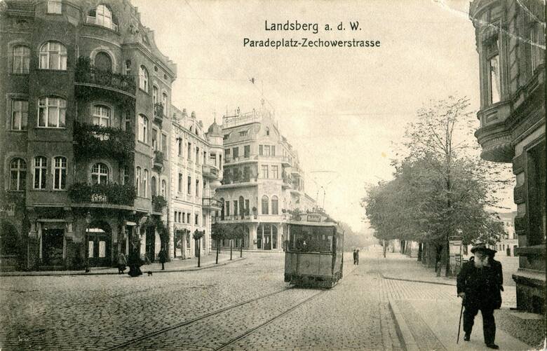 Ponad sto lat temu tramwaje jeździły w tym samym miejscu, co teraz. Ot, choćby przez Plac Parad, który był w rejonie dzisiejszego przystanku &qu
