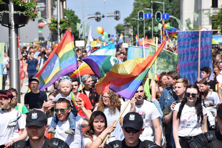 Tak było podczas zeszłorocznego Marszu Równości w Zielonej Górze, który przeszedł ulicami miasta 1 czerwca. 