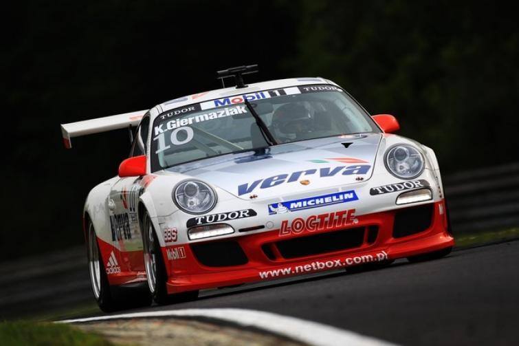 Pierwsze zwycięstwo Kuby Giermaziaka w Porsche Supercup