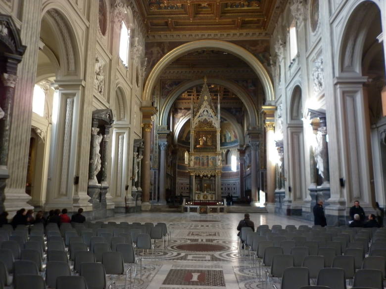 Bazylika św. Jana na Lateranie. Podczas Wielkanocy to najważniejszy kościół świata