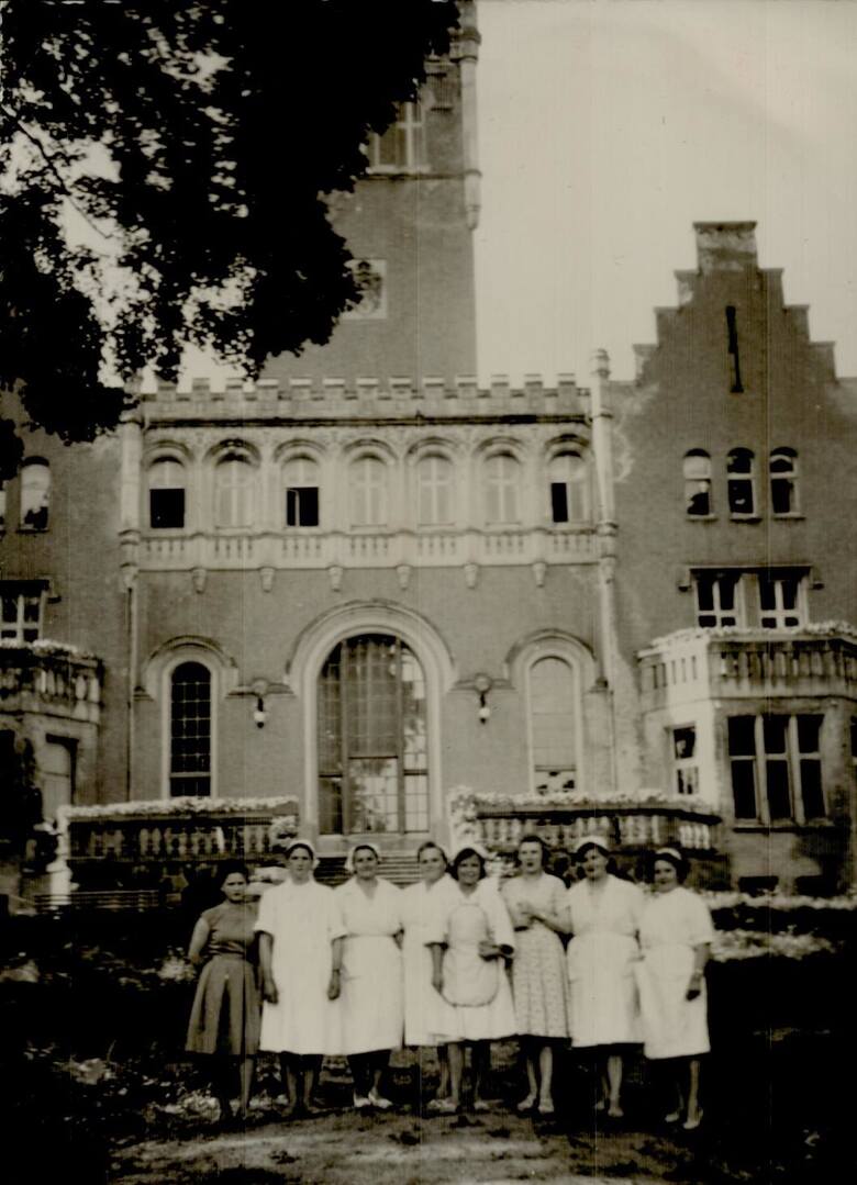 Rok 1962, pałac w Trzebiechowie był bazą kolonistów z Dolnego Śląska