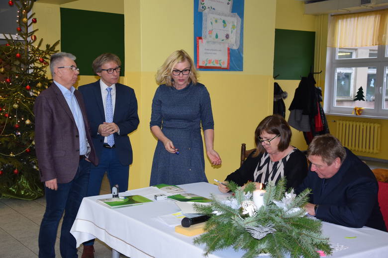 Podpisanie umowy, dotyczącej Szkoły ćwiczeń - Zielona Góra - Szkoła Podstawowa nr 18 - 20 grudnia 2018 