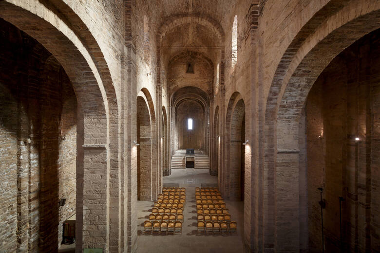 Wnętrze kościoła św. Vicenca w Cardonie