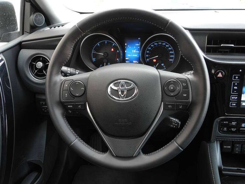 Auris ma być jednym z handlowych atutów marki Toyota. W zeszłym roku auto zmodernizowano. Testowaliśmy wersję kombi z wysokoprężnym silnikiem o pojemności