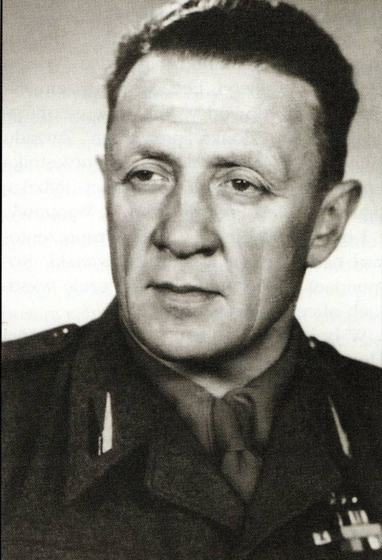 1941-1942, Wielka Brytania. Por. Bolesław Kontrym (w środku) podczas szkolenia spadochronowego.