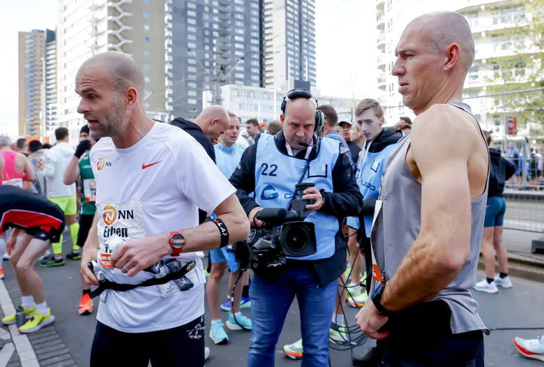 Lekkoatletyka. Arjen Robben - z murawy na ulicę. Gwiazda holenderskiej piłki z nową pasją. To bieganie