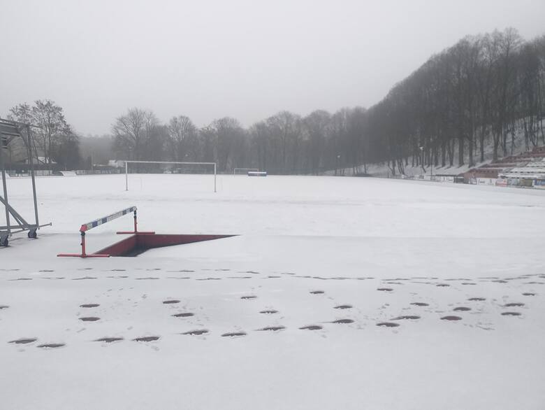Tak w piątek wyglądało boisko w Chełmnie, gdzie w sobotę Chełminianka miała zagrać z Tłuchowią