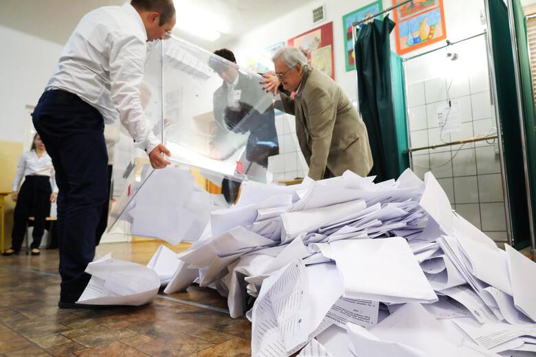 Opublikowano nowy sondaż wyborczy. Kto wszedłby do Sejmu?
