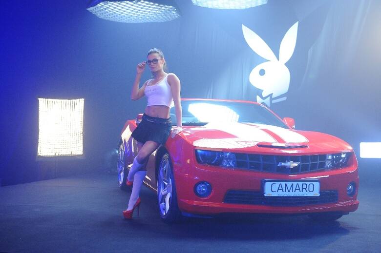 Kulisy sesji zdjęciowej z udziałem Camaro oraz modelek Playboya., Fot: Chevrolet