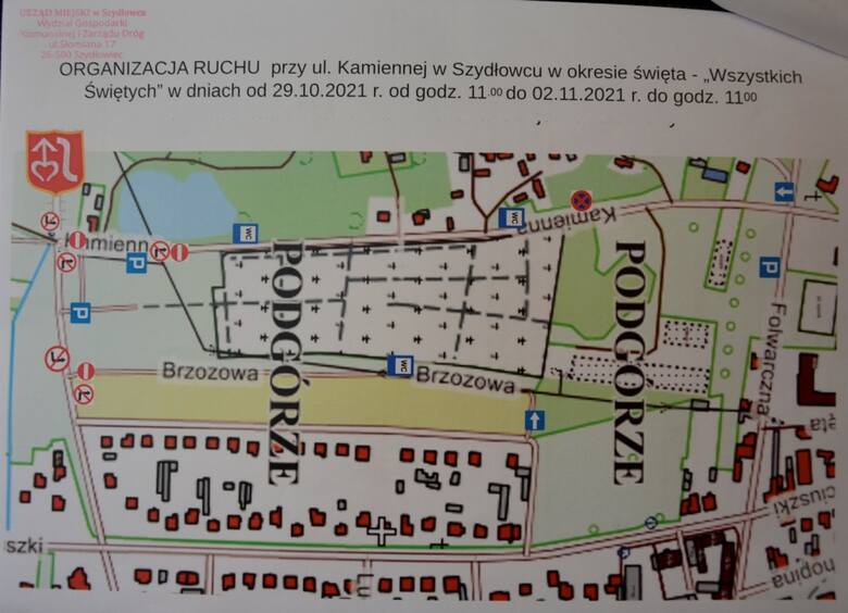 Zmiany organizacji ruchu wokół cmentarzy w powiecie szydłowieckim. Policja apeluje o ostrożność
