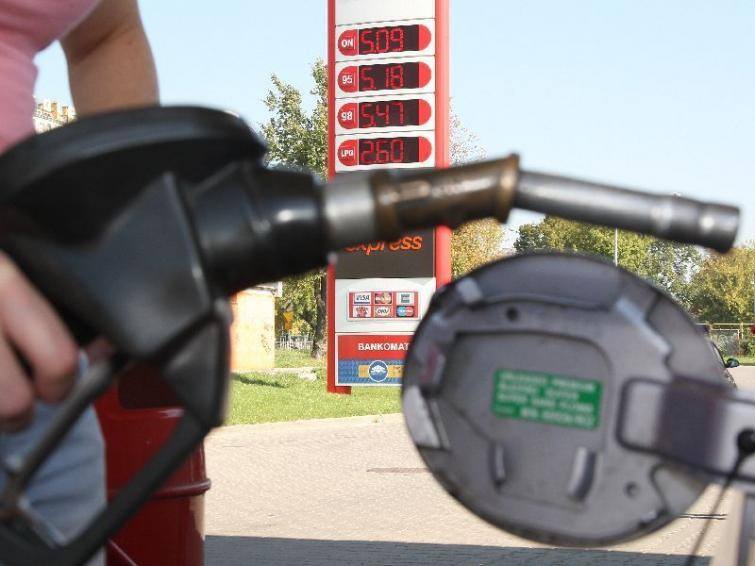 Ceny paliw w Świętokrzyskiem -za paliwo mniej niż 5 złotych?