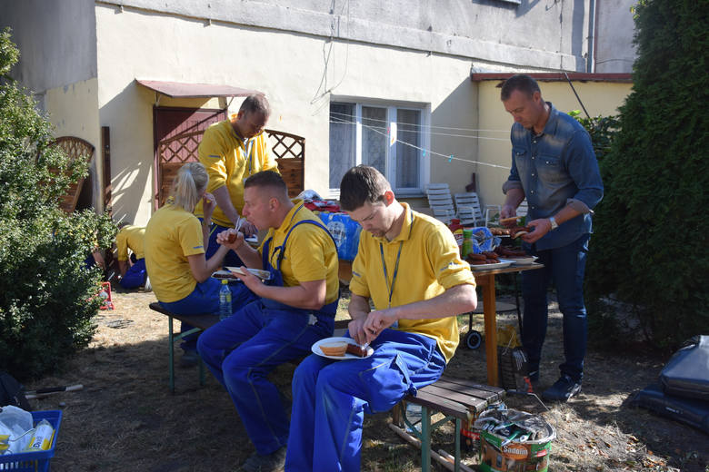 Podwórko przy ul. Łokietka 9 i ul. 30-go Stycznia w Gorzowie Wlkp. bierze udział w akcji "Odnawiamy podwórka".