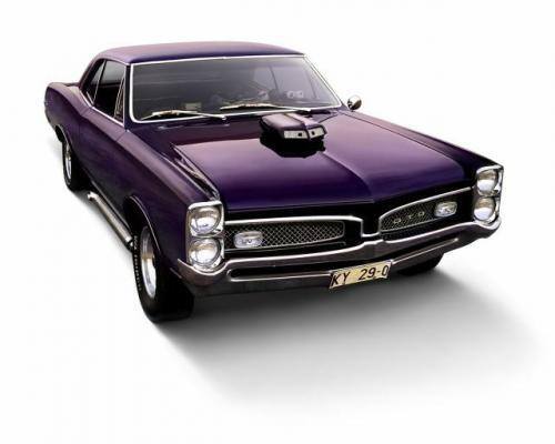 Fot. Pontiac: Pomysł chwycił. Na rok 1967 przygotowano nową wersję Pontiaca GTO o bardziej agresywnym wyglądzie.