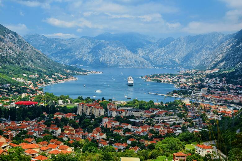 Widok na zatokę Kotor