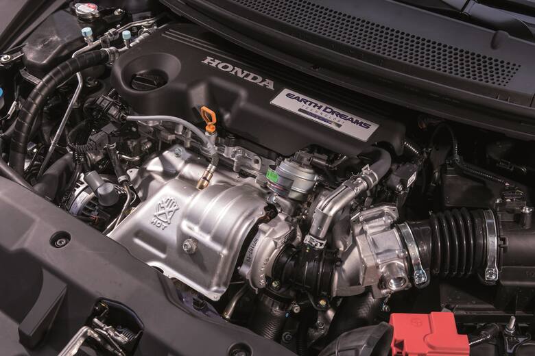 Honda Civic od wielu lat ma ugruntowaną pozycję na polskim rynku. Klienci doceniają trwałość i doskonałe prowadzenie tego japońskiego kompakta. W Motofaktach