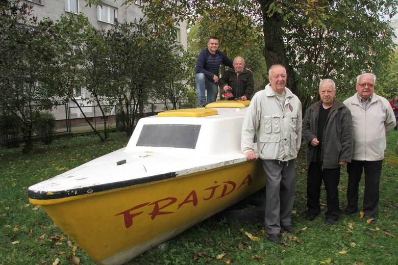 Seniorzy z Kielc remontują swoją... łódź. Zobacz, jak wygląda 