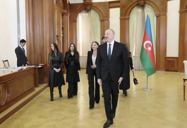 Ilham Alijew prezydentem Azerbejdżanu na piątą kadencję. Rządzi nieprzerwanie od 2003 roku