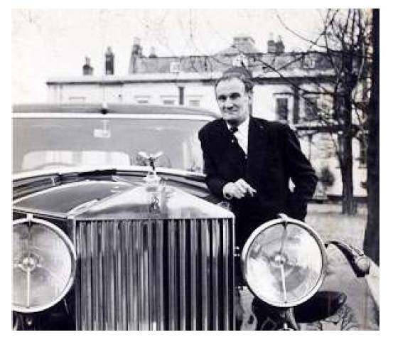 Eddie Chapman ze swoim Rolls-Roycem