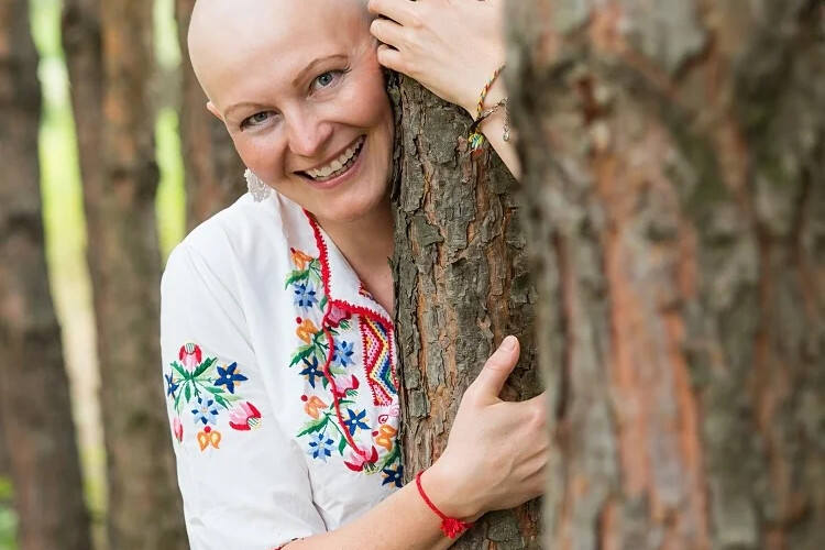 Zanim zachorowała żyła pełnią życia. Teraz potrzebuje wsparcia w walce z nowotworem