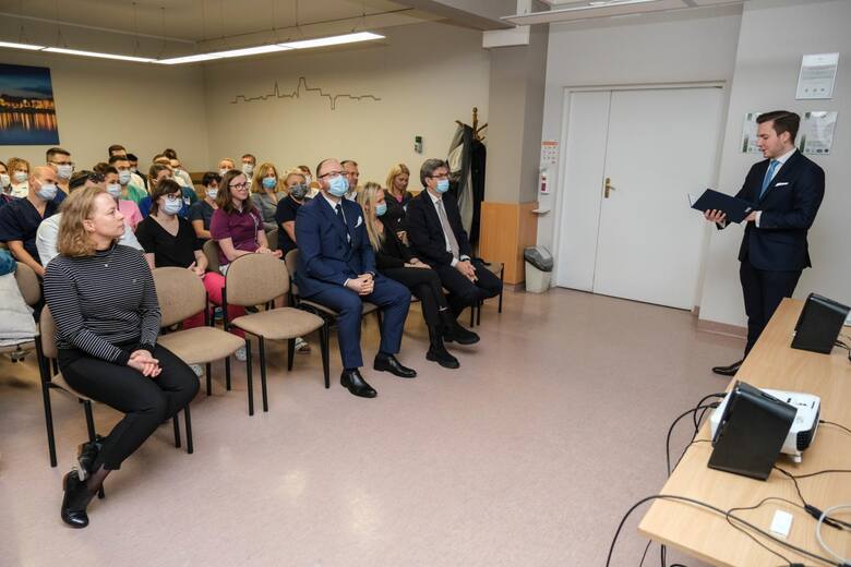 W szpitalu miejskim w Toruniu odbyła się uroczystość wręczenia nagrody - Statusu Diamentowego od Inicjatywy Angels oraz Europejskiej Organizacji Udarowej za leczenie udarów mózgu w III kwartale 2022 roku. 