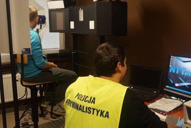 Fałszywy policjant zatrzymany przez policjantów w Wodzisławiu