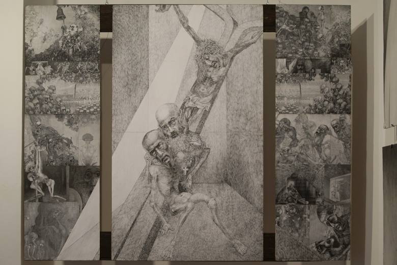 Inspiracją wizualną dla twórców „Kantata Dla 108 Męczenników II Wojny Światowej“ była twórczość wielkiego gdańskiego scenografa i grafika Mariana Kołodzieja, b. więźnia Auschwitz