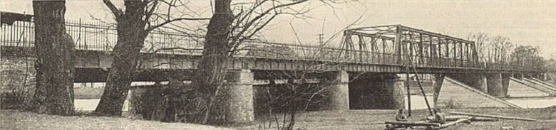Widok mostu kolejowego przez Odrę w Opolu po przebudowie w latach 1897 - 1898.