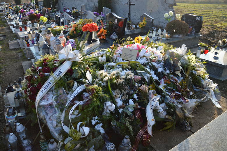 Grób Krystyny Dudek, została pochowana w Libiążu