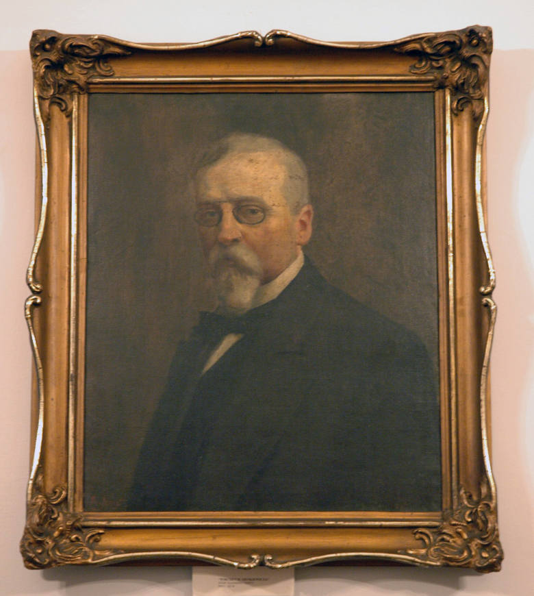 Henryk Sienkiewicz na jednym z portretów