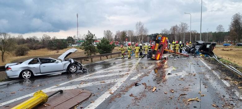Straszny wypadek 5 aut na drodze krajowej nr 11 w Wielkopolsce. Pięć osób zostało rannych, nikt nie zginął. Uczestnicy mogą mówić o wielkim szczęściu...