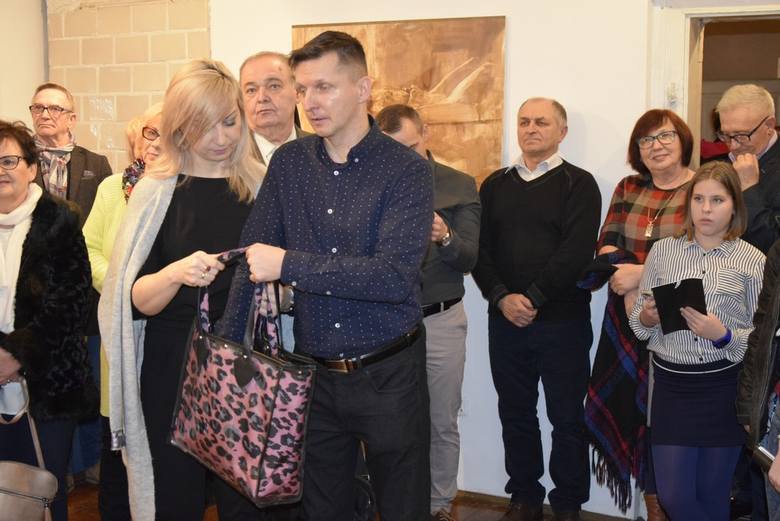 W sobotę, 19 stycznia w Izbie Historii Skierniewic odbył się wernisaż wystawy malarstwa i rysunku pochodzącego z Łowicza Ireneusza Rolewskiego. Autor wystawy jest studentem Akademii Sztuk Pięknych w Łodzi.