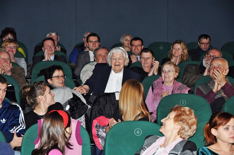 Wanda Cejko-Kiałka podczas wrocławskiego pokazu filmu, w którym uczestniczyli też namysłowianie.