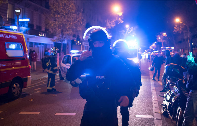 Zamachy terrorystyczne w Paryżu. Jest wielu zabitych i rannych [ZDJĘCIA, WIDEO]