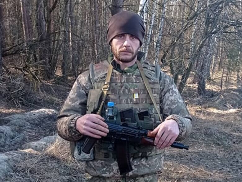 Dima w mundurze (prawdopodobnie okolice Kijowa)