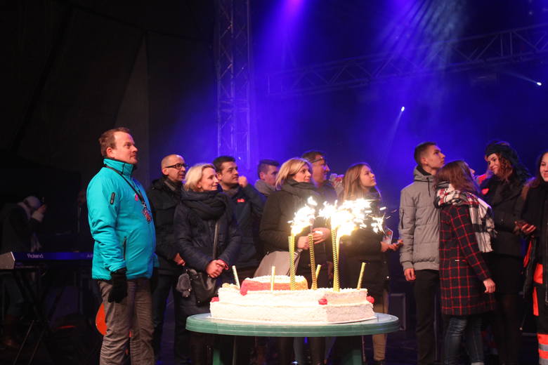 Efektowny pokaz sztucznych ogni czyli Światełko do Nieba w Sosnowcu