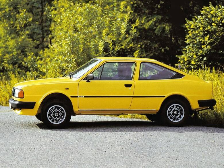 Skoda RapidWiększość z nas lepiej kojarzy nazwę Rapid ze zgrabnym dwudrzwiowym coupe z 1984 roku bazującym na Skodzie 120-135. Był to ostatni model czeskiego
