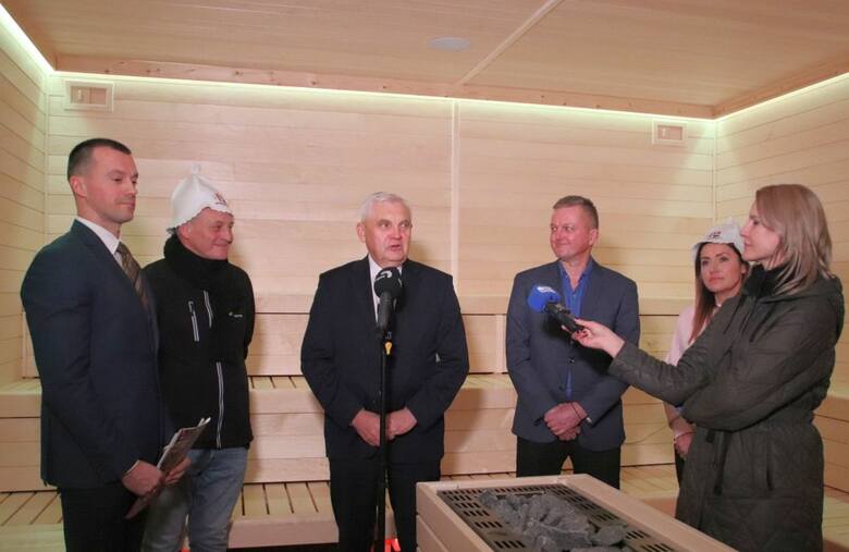 Podczas poniedziałkowej konferencji w saunie obecny był między innymi prezydent Białegostoku Tadeusz Truskolaski