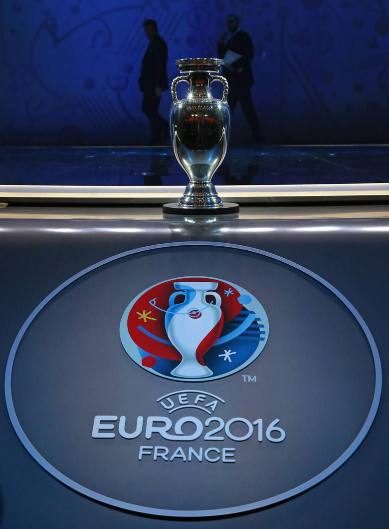 Puchar i logo mistrzostw Europy