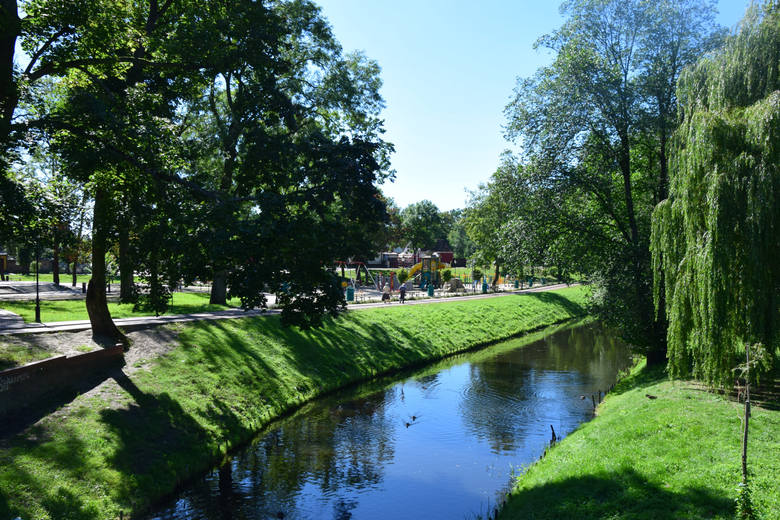 Park Kultur Świata w Drezdenku to wyjątkowe i piękne miejsce. jednak mieszkańcy uważają, że dosyć często spożywany jest tutaj alkohol. A tak być nie powinno.