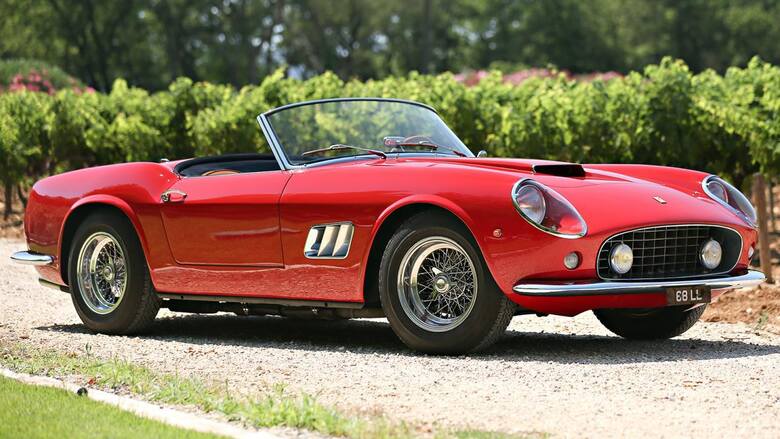 8. Ferrari 250 GT LWB California Spyder (1960 r.)Cena: 9 780 000 euroSilnik: 3.0 V12, 270 KMFot. Ferrari