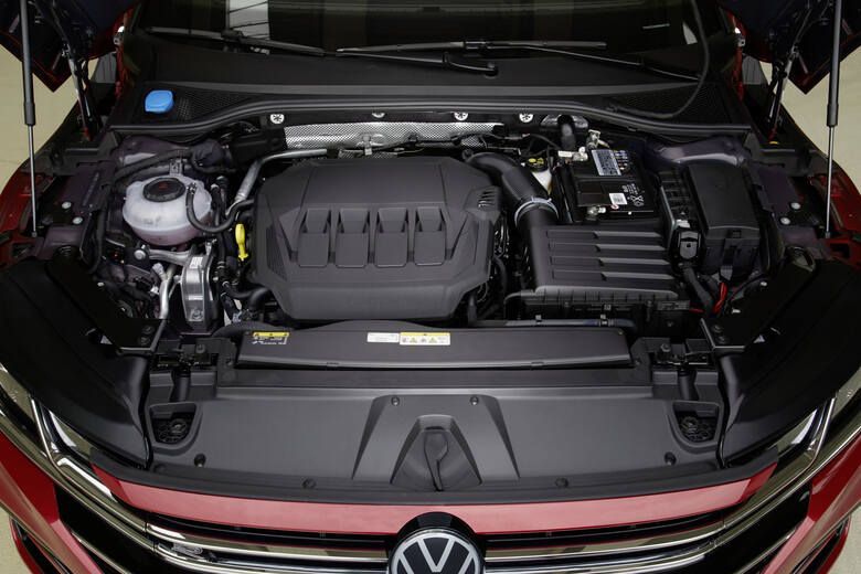 Volkswagen Arteon 2020Volkswagen Arteon z nadwoziem typu fastback debiutował trzy lata temu. Obecnie, przy okazji różnych zmian które wprowadzono w tym