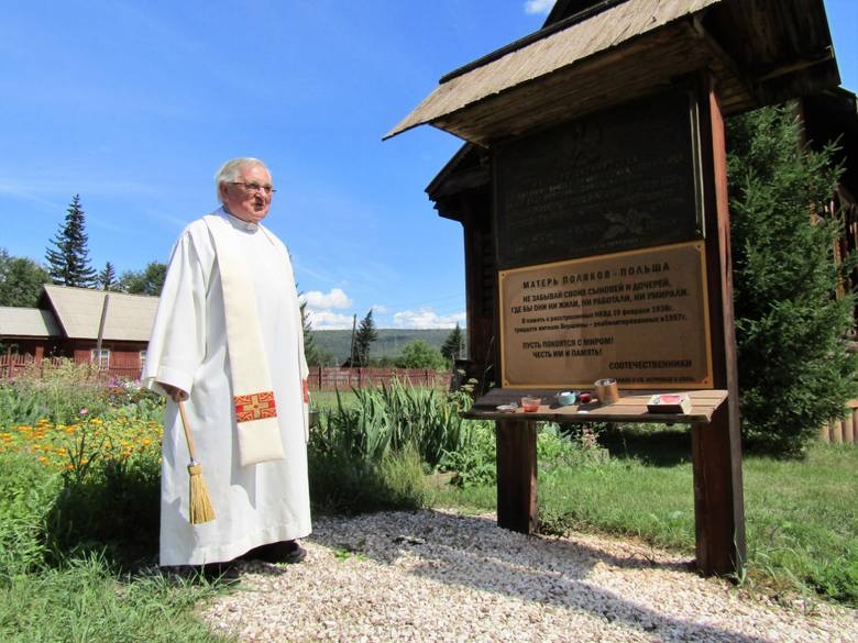 Ojciec Karol, proboszcz zagubionej polskiej parafii na Syberii 