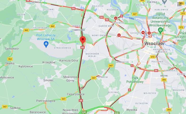 Gigantyczny korek na Autostradowej Obwodnicy Wrocławia po wypadku przy stadionie [ZDJĘCIA]