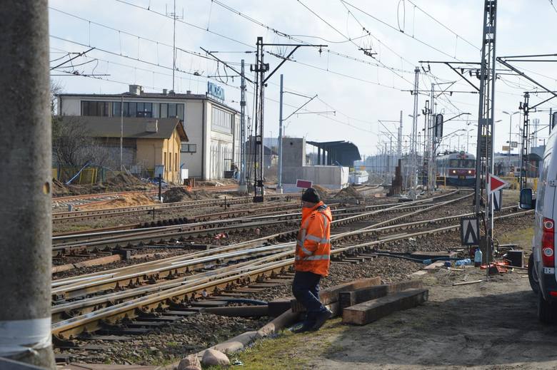 Budowa wiaduktu i modernizacja stacji Łowicz Główny idą zgodnie z harmonogramem [ZDJĘCIA]