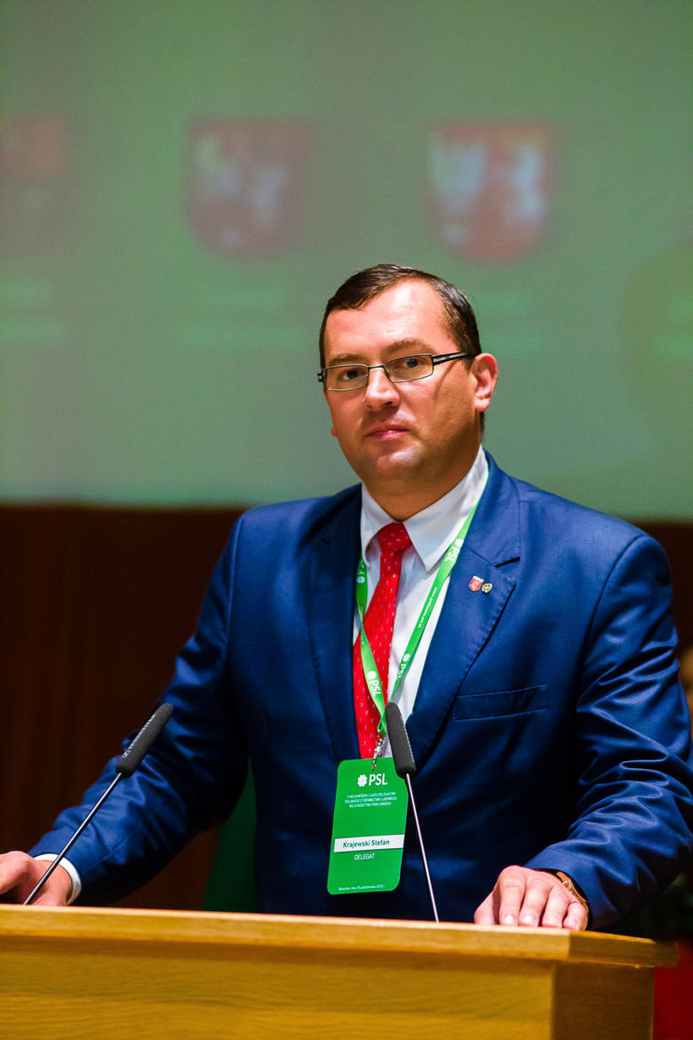 W czasie wyborów na szefa podlaskiego PSL Stefan Krajewski otrzymał 86 głosów. Mieczysław Baszko - 84.