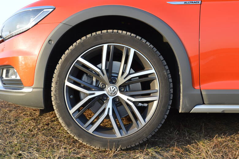 Volkswagen Passat Alltrack - testCzy 27,5 mm robi różnicę? Konstruktorzy Volkswagena uznali, że tak i powołali do życia Passata w wersji Alltrack. fot.