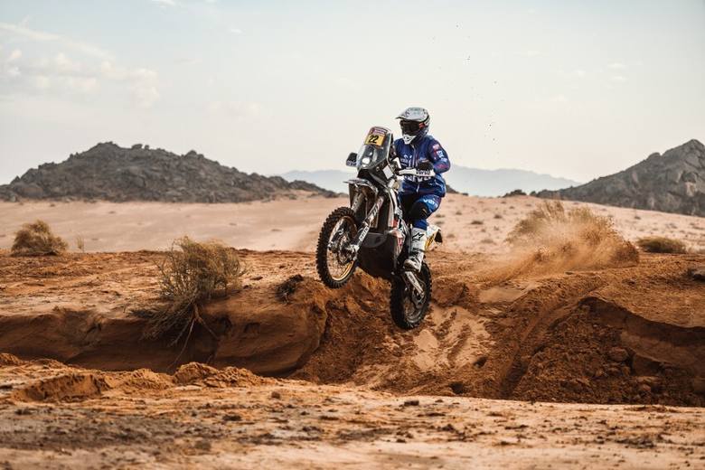 W Arabii Saudyjskiej, w mieście Ha’il, rozpoczęła się 44. edycja Dakaru. Tegoroczny rajd liczy 12 etapów i 8375 kilometrów, z czego 4258 km stanowią