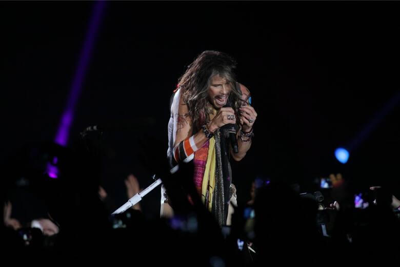 Aerosmith odwołuje koncerty przez chorobę lidera.