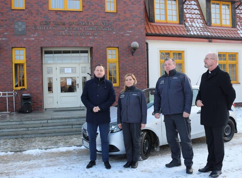 Toruń. Caritas dostał za darmo samochód od służby więziennej