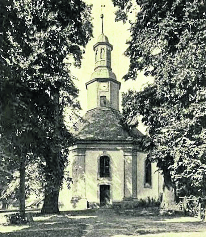 Ta fotografia kościoła w Trzebiechowie (gm. Maszewo) pochodzi z 1921 roku.